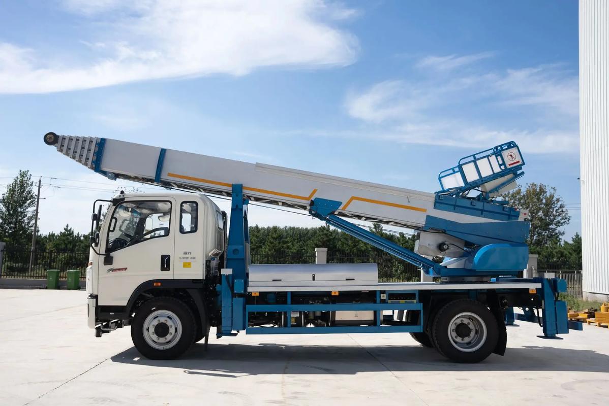 胡市镇云梯上料车租赁费用