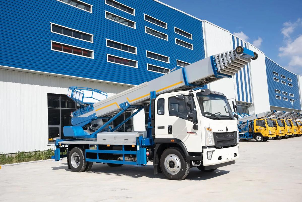 胡市镇出租云梯车高空作业车 建筑垃圾搬运